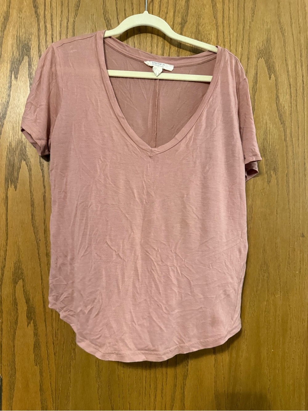 Forever 21 Mauve Pink V-Neck Short Sleeve Tee